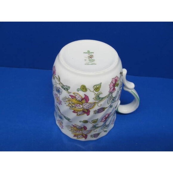 Minton Haddon Hall Celebration 2005 Swirled Cup - Picture 7 of 11